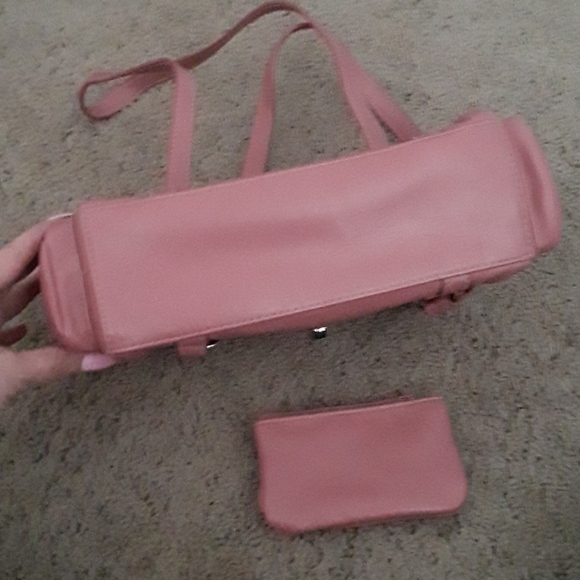 Cute Pink Purse - Picture 7 of 11